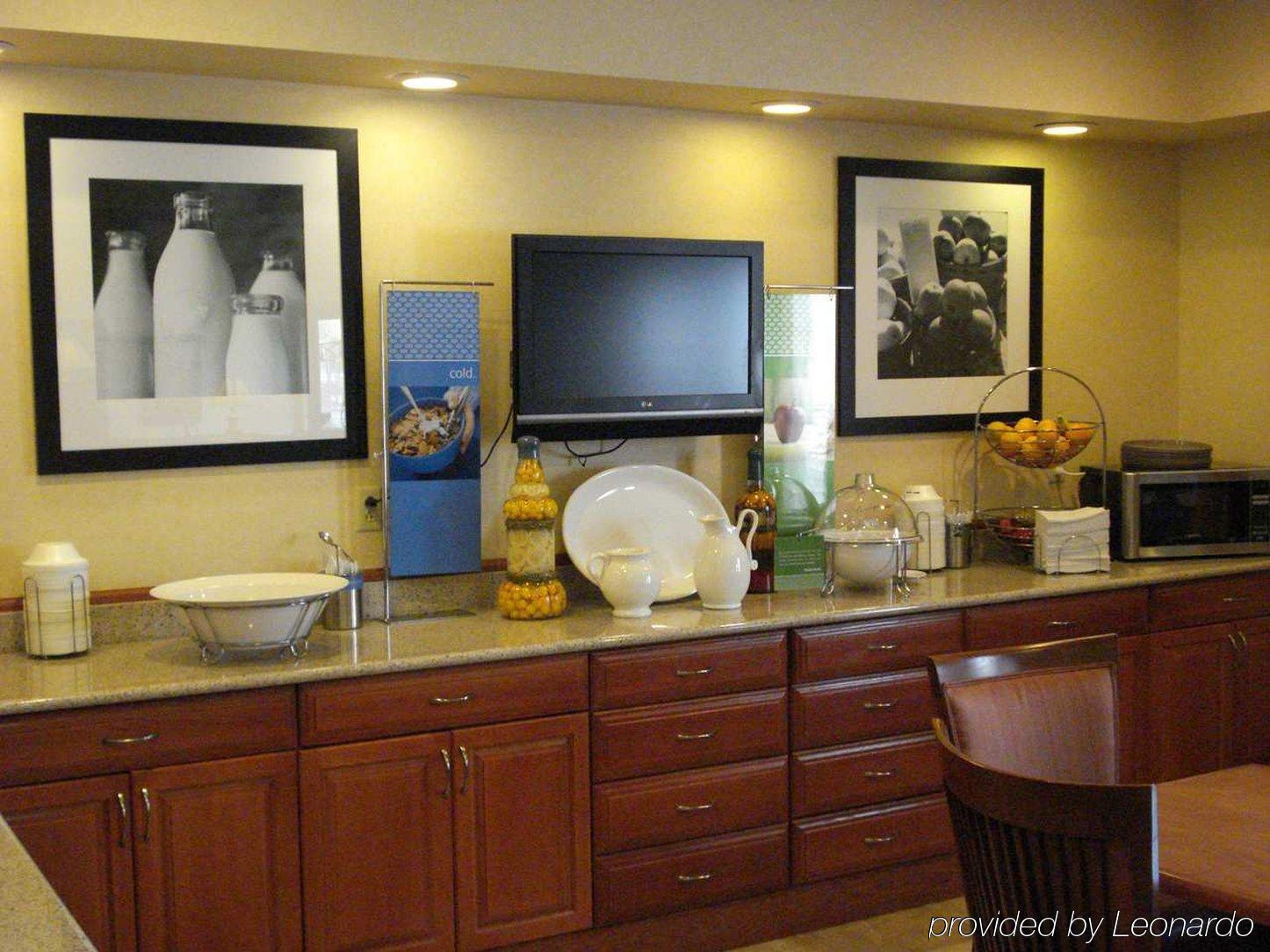 Hampton Inn Mansfield/Ontario Restoran gambar
